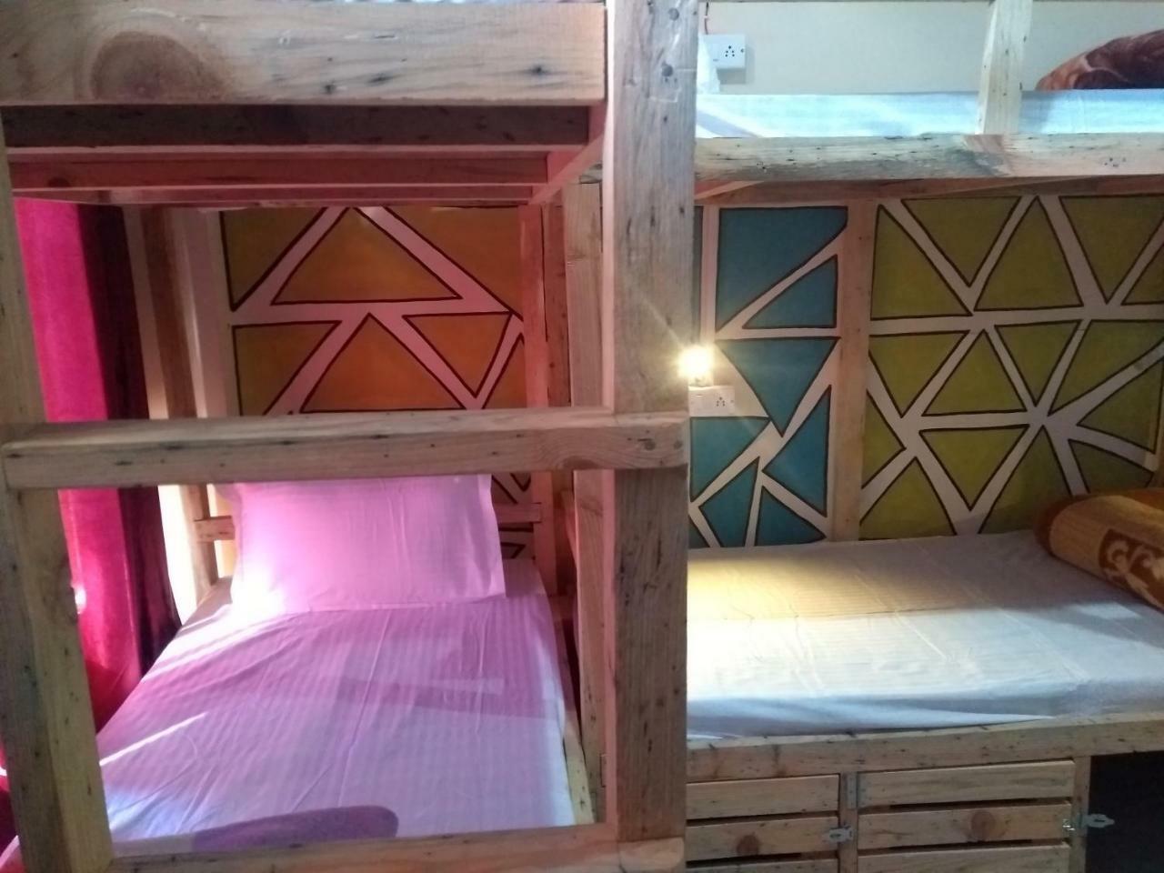 La Vaca India Mcleodganj Vandrerhjem McLeod Ganj Eksteriør bilde